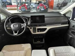 Honda Odyssey 2.0L e:HEV Luxury - ფოტო 13