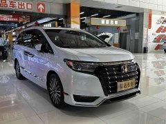 Honda Odyssey 2.0L e:HEV Luxury - ფოტო 3