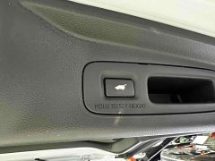Honda Odyssey 2.0L e:HEV Luxury - ფოტო 9