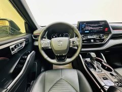 Toyota Crown Land Cruiser Crown Venza 2021 2.5L HEV AWD Premium - ფოტო 13