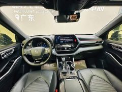 Toyota Crown Land Cruiser Crown Venza 2021 2.5L HEV AWD Premium - ფოტო 6