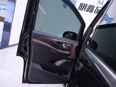 Mercedes-Benz V-Class 2022 V 260 L Long Wheelbase Luxury Edition - ფოტო 18