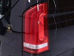 Mercedes-Benz V-Class 2022 V 260 L Long Wheelbase Luxury Edition - ფოტო 9