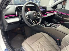 BMW 5 Series 2024 530Li Luxury Edition Premium Package - ფოტო 13