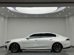 BMW 5 Series 2024 530Li Luxury Edition Premium Package - ფოტო 4