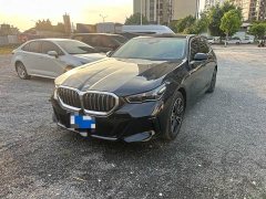 BMW 5 Series 525Li M Sport Package - ფოტო 1