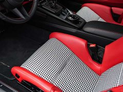 Porsche 911 GT3 Touring US Spec - ფოტო 16