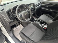 Mitsubishi Outlander 2.0L FWD Comfort 5-Seater - фото 10