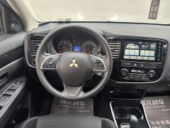 Mitsubishi Outlander 2.0L FWD Comfort 5-Seater - фото 9