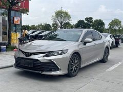 Toyota Camry 2.5G Luxury - ფოტო 1