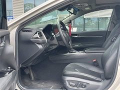 Toyota Camry 2.5G Luxury - ფოტო 6