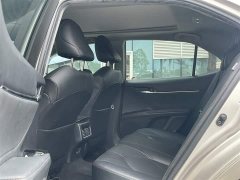 Toyota Camry 2.5G Luxury - ფოტო 7