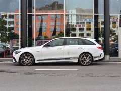 Mercedes-Benz C-Class AMG C 43 4MATIC Estate Special Edition - ფოტო 3