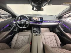 BMW 5 Series 530Li Premier M Sport Package - ფოტო 5