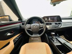 Lexus ES 2021 300h Excellence - ფოტო 13