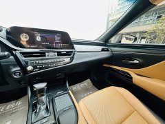 Lexus ES 2021 300h Excellence - ფოტო 14