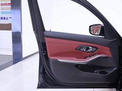 BMW 3 Series 325Li M Sport Package - ფოტო 18