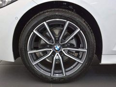 BMW 3 Series 325Li M Sport Package - ფოტო 15