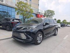 Toyota Sienna 2021 2.5L Hybrid Platinum Edition - ფოტო 1