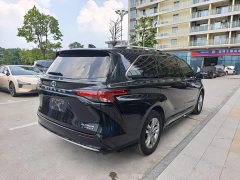 Toyota Sienna 2021 2.5L Hybrid Platinum Edition - ფოტო 5