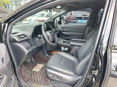 Toyota Sienna 2021 2.5L Hybrid Platinum Edition - ფოტო 6