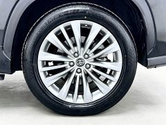 Toyota Highlander Hybrid 2.5L AWD Premium 7-Seater - ფოტო 17