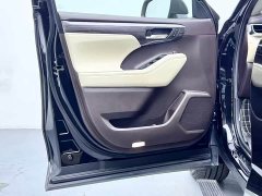 Toyota Highlander Hybrid 2.5L AWD Premium 7-Seater - ფოტო 7