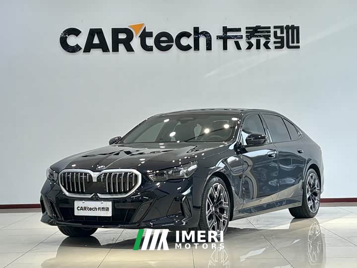 BMW 5 Series 530Li Luxury M Sport Package - ავტომობილი ჩინეთიდან