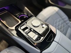 BMW 5 Series 530Li Luxury M Sport Package - ფოტო 11