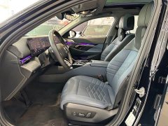 BMW 5 Series 530Li Luxury M Sport Package - ფოტო 14