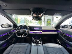 BMW 5 Series 530Li Luxury M Sport Package - ფოტო 7