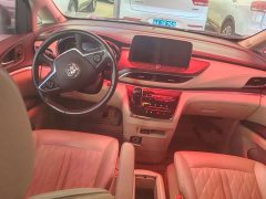 Buick GL8 Land Executive Cabin 652T Luxury - ფოტო 4