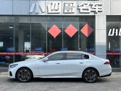 BMW 5 Series 530Li Premier M Sport Package - ფოტო 3