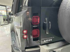 Land Rover Defender 110 3.0T P400 X-DYNAMIC HSE - ფოტო 10