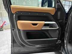 Land Rover Defender 110 3.0T P400 X-DYNAMIC HSE - ფოტო 16