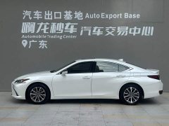 Lexus ES 2022 300h Excellence Edition - ფოტო 3