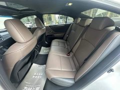 Lexus ES 2022 300h Excellence Edition - ფოტო 7