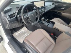 Lexus ES 2022 300h Excellence Edition - ფოტო 8