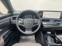 Lexus ES 2022 300h Excellence Edition - ფოტო 9
