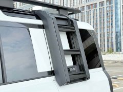 Land Rover Defender 110 3.0T P400 Dark Edition - ფოტო 15