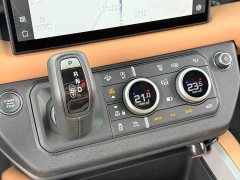 Land Rover Defender 110 3.0T P400 Dark Edition - ფოტო 17