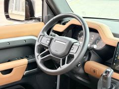 Land Rover Defender 110 3.0T P400 Dark Edition - ფოტო 9