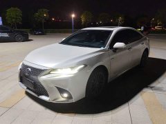 Toyota Avalon Hybrid 2.5L Luxury - ფოტო 1