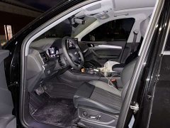 Audi Q5L 2025 45th Anniversary Edition 40 TFSI Fashion Dynamic - ფოტო 4