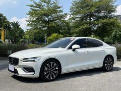 Volvo S60 B4 Smart Luxury Edition - ფოტო 1