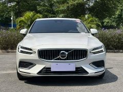 Volvo S60 B4 Smart Luxury Edition - ფოტო 2