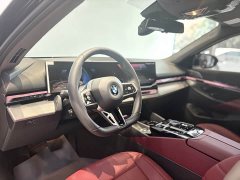 BMW 5 Series 530Li Premier M Sport Package - ფოტო 14