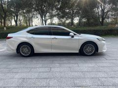 Toyota Camry 2.0G Premium Edition - ფოტო 2