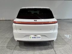 Li Auto L6 Pro - ფოტო 17
