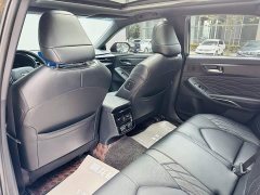 Toyota Avalon Hybrid 2.5L XLE Premium - photo 10